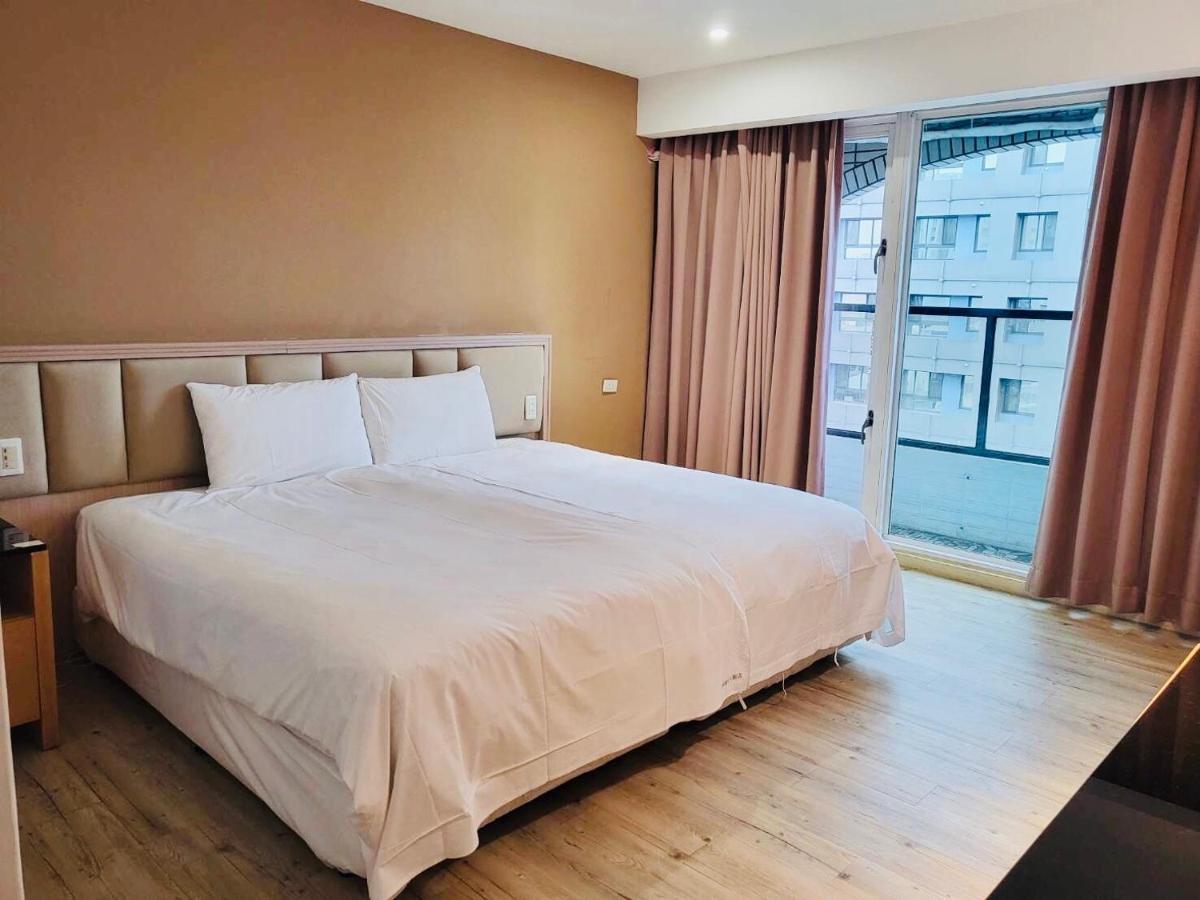 Hotel Champs Elysees Taizhong Zewnętrze zdjęcie