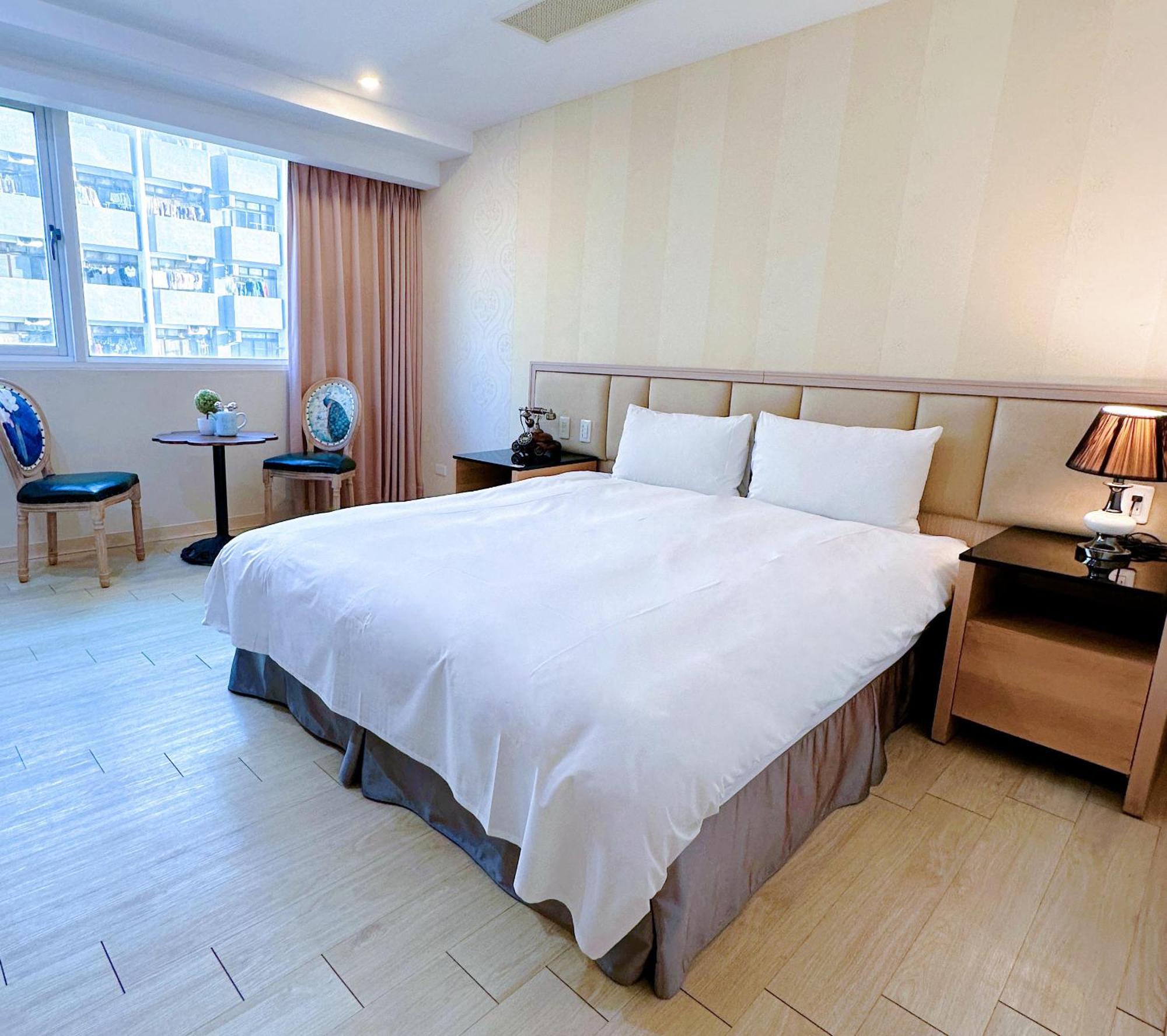 Hotel Champs Elysees Taizhong Zewnętrze zdjęcie