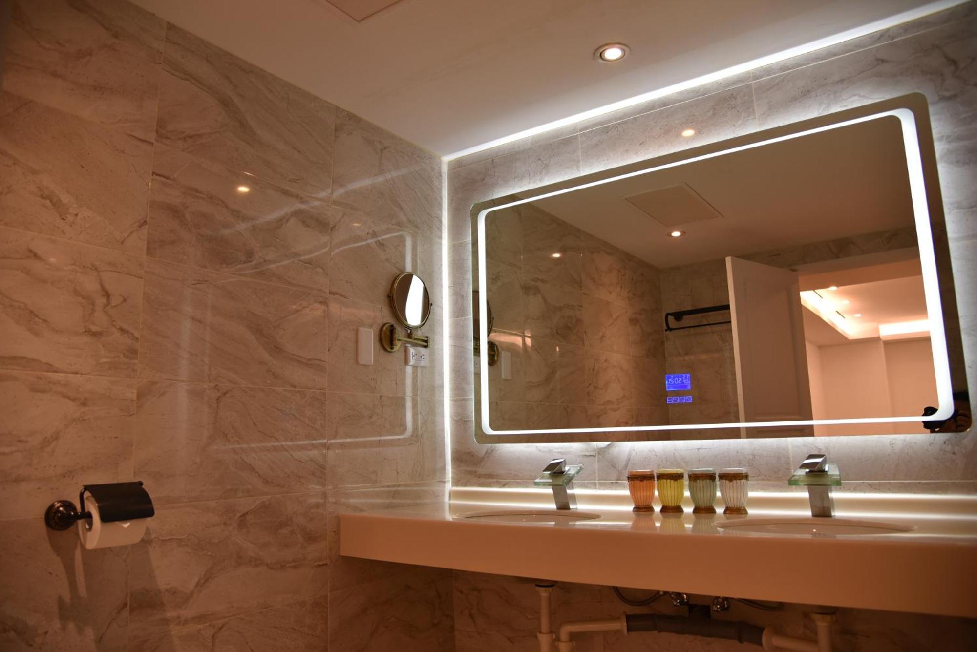 Hotel Champs Elysees Taizhong Zewnętrze zdjęcie
