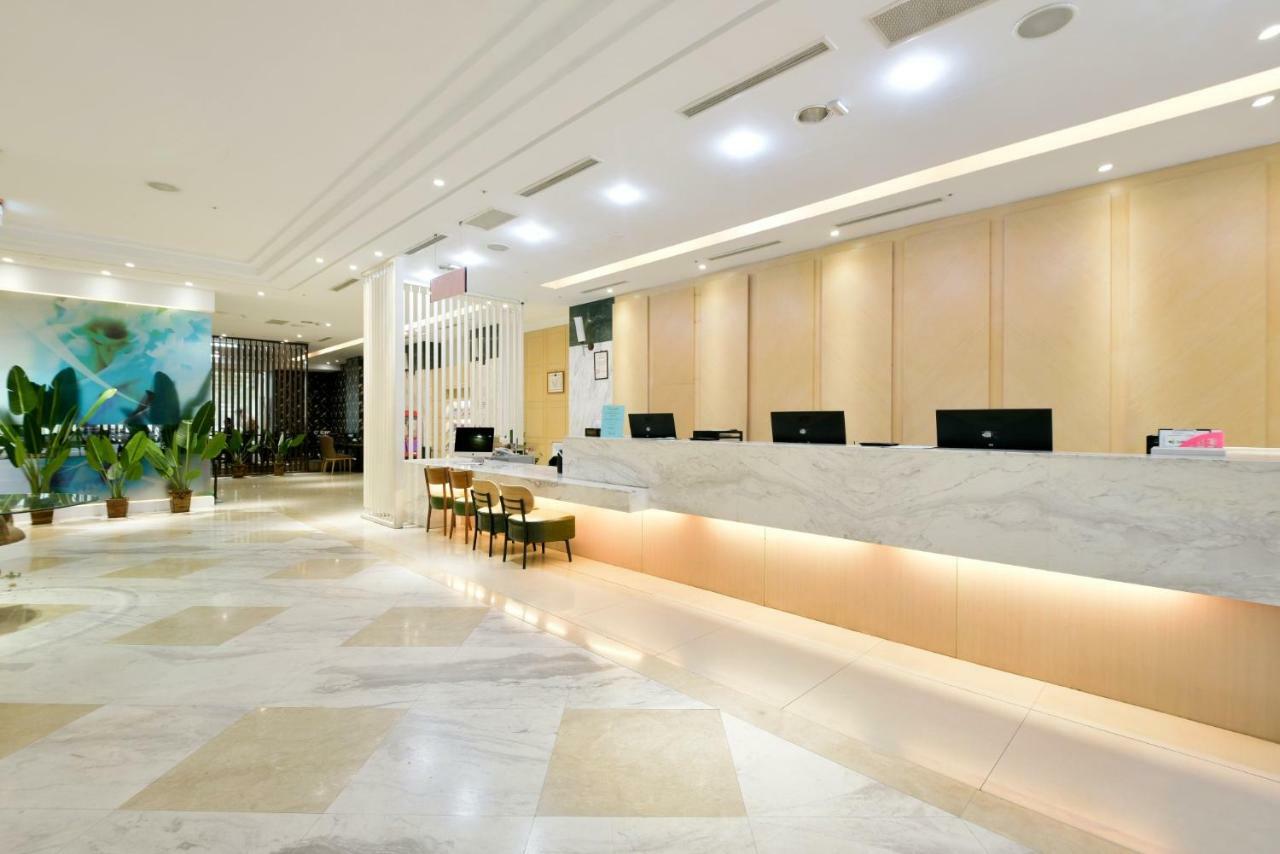 Hotel Champs Elysees Taizhong Zewnętrze zdjęcie