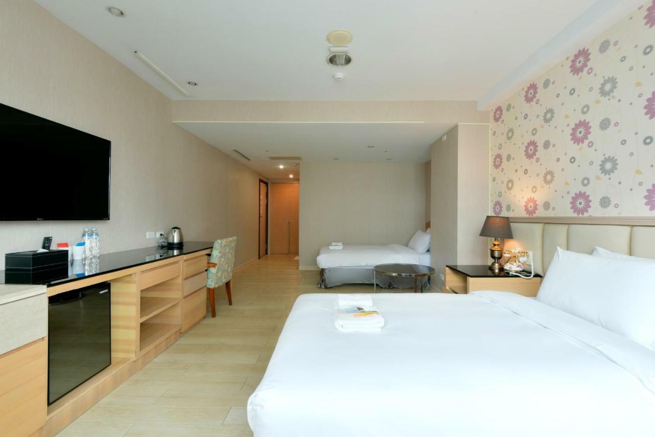 Hotel Champs Elysees Taizhong Zewnętrze zdjęcie